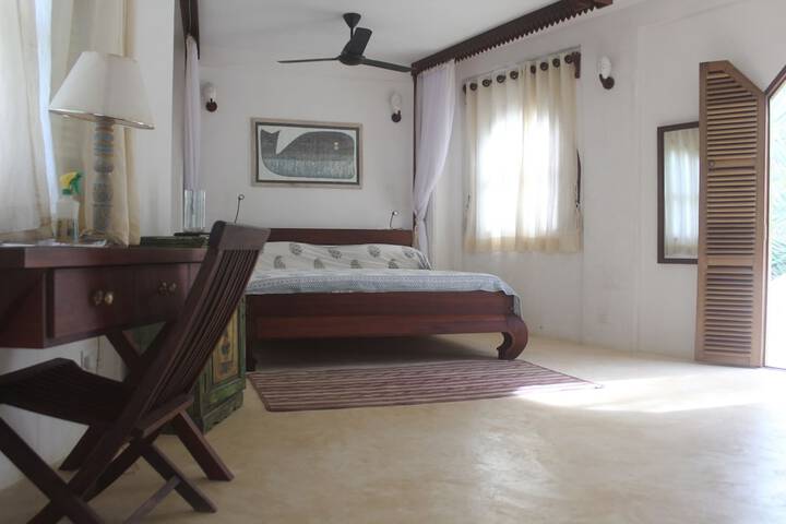 Room 12 of 79