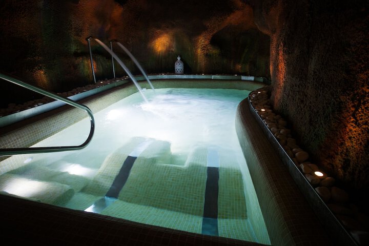 Spa 44 of 66