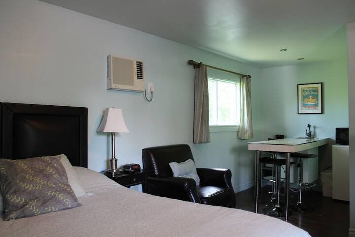 Room 10 of 48