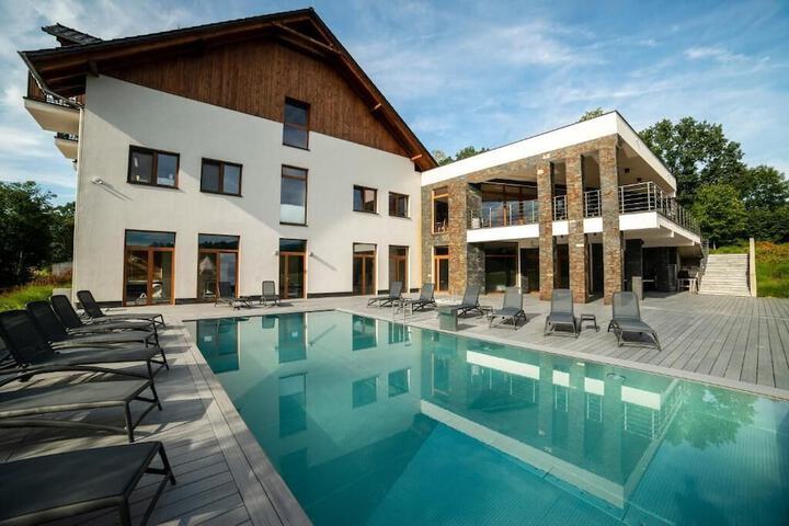 Exterior of Aspen Prime Ski & Bike Resort