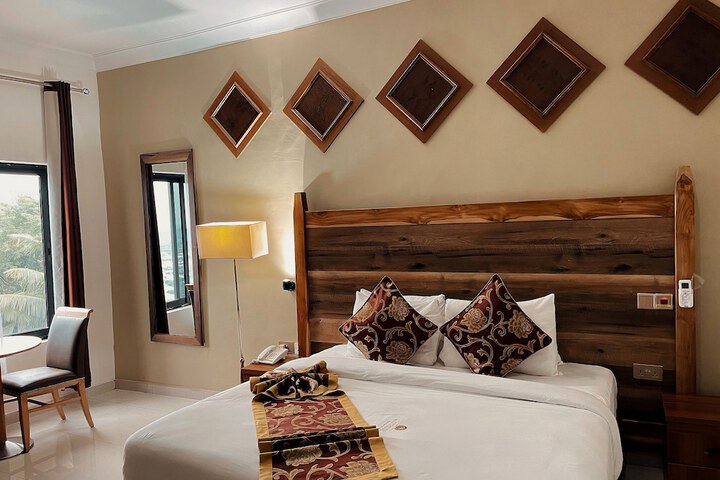 Room 7 of 15