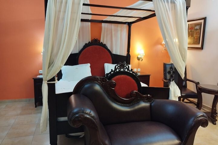 Room 6 of 29