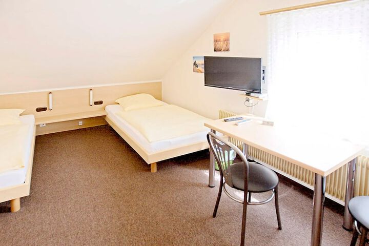 Room 14 of 43