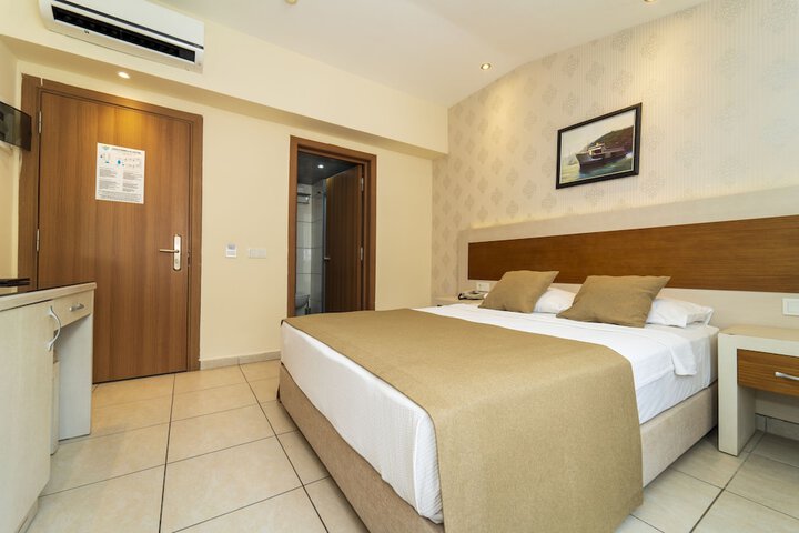 Room 29 of 84