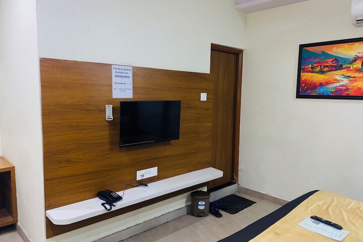 Room 17 of 19
