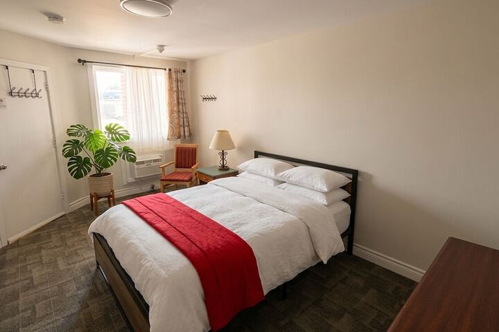 Room 12 of 52
