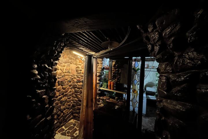 Room 48 of 56