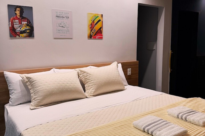 Room 4 of 27