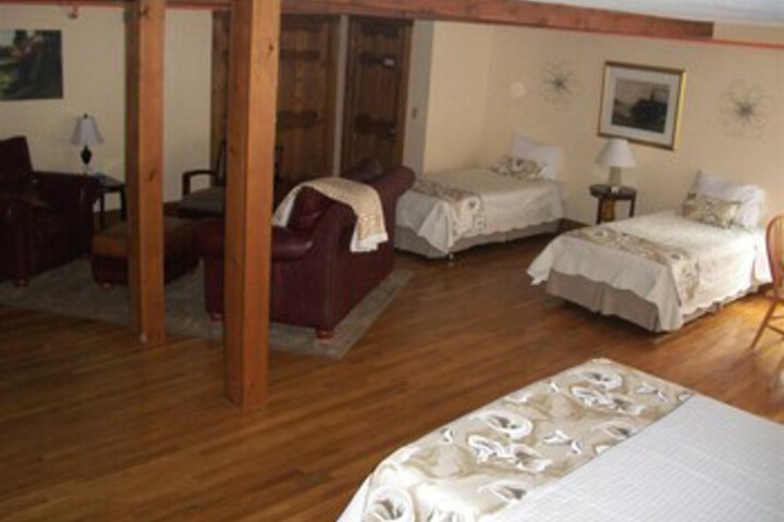 Room 22 of 47