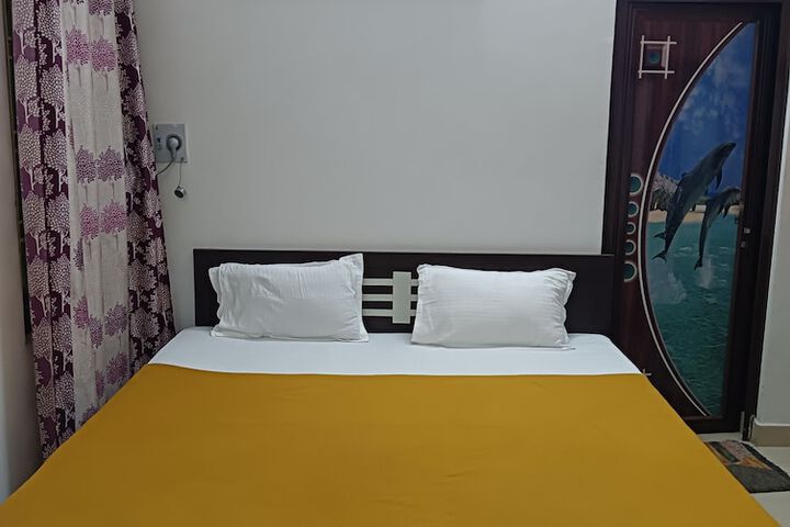 Room 17 of 30
