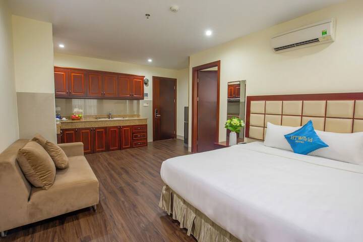 Room 35 of 150