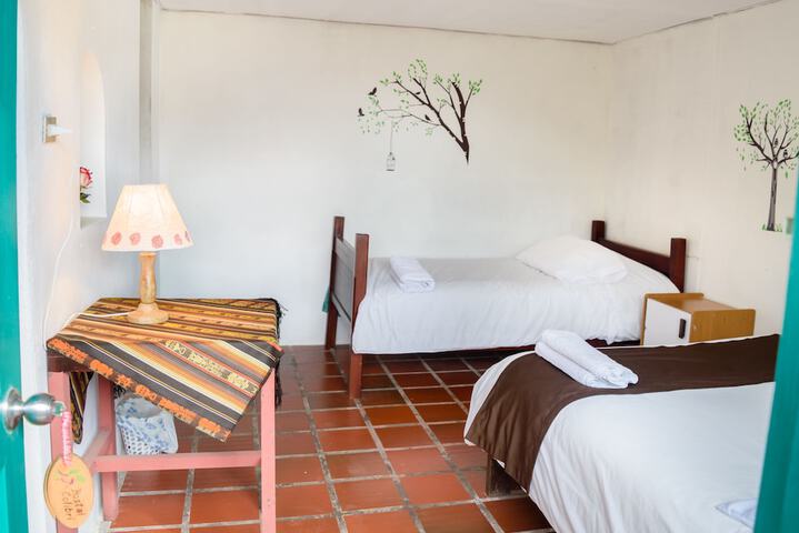 Room 3 of 125