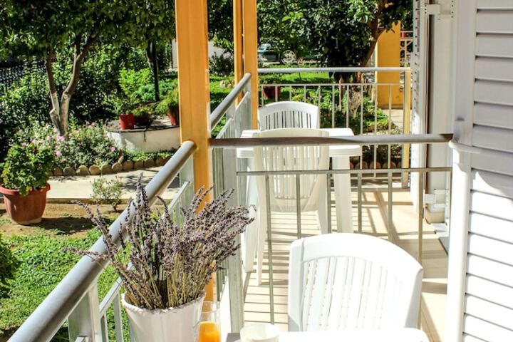 Terrace/Patio 6 of 23