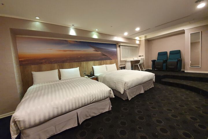 Room 16 of 61