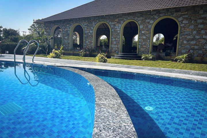 Pool 29 of 76
