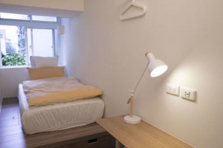 Room 15 of 31