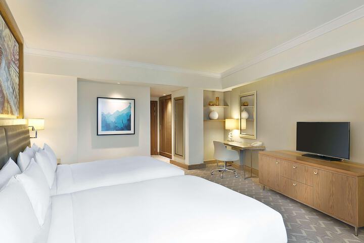 Room 43 of 117