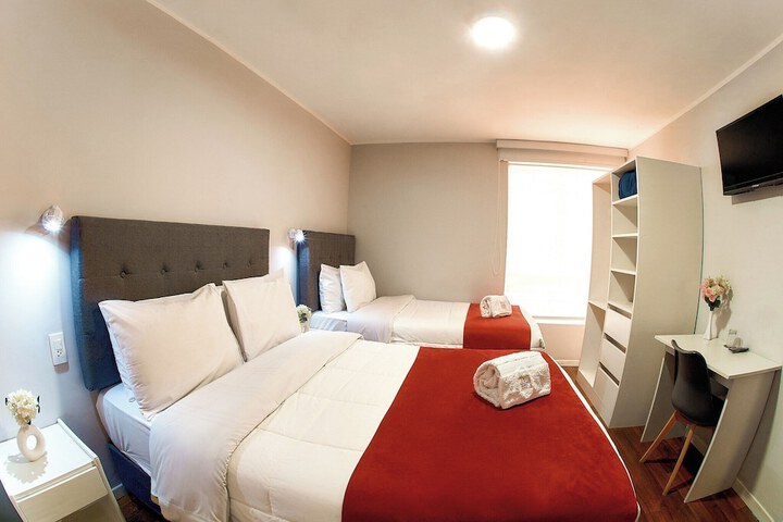 Room 10 of 48
