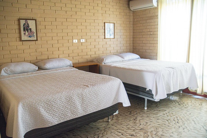 Room 4 of 19
