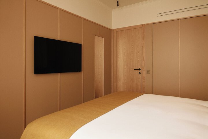 Room 11 of 71