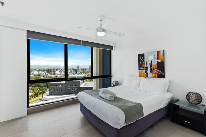 Room 6 of 240