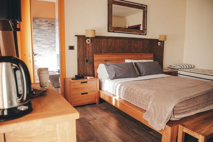 Room 11 of 31