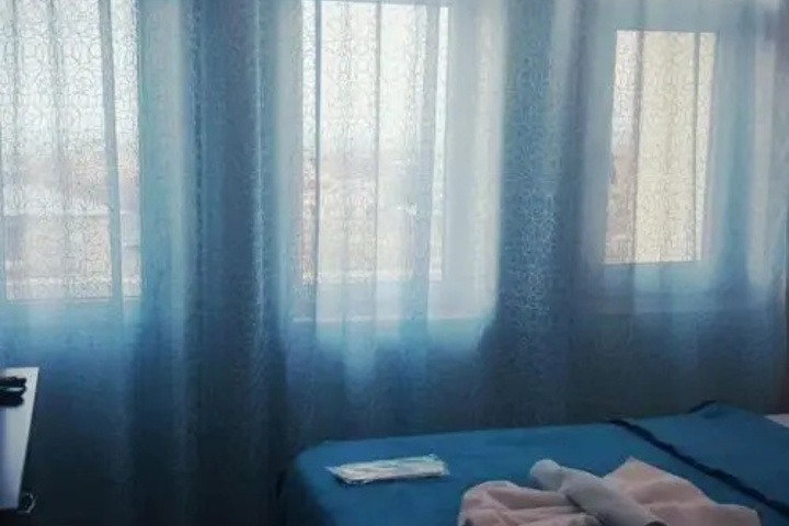 Room 8 of 9