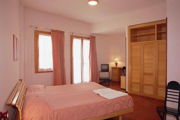 Room 10 of 41