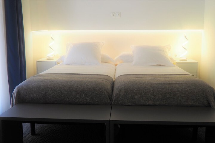 Room 27 of 50