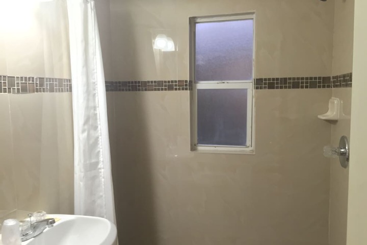 Room 17 of 24