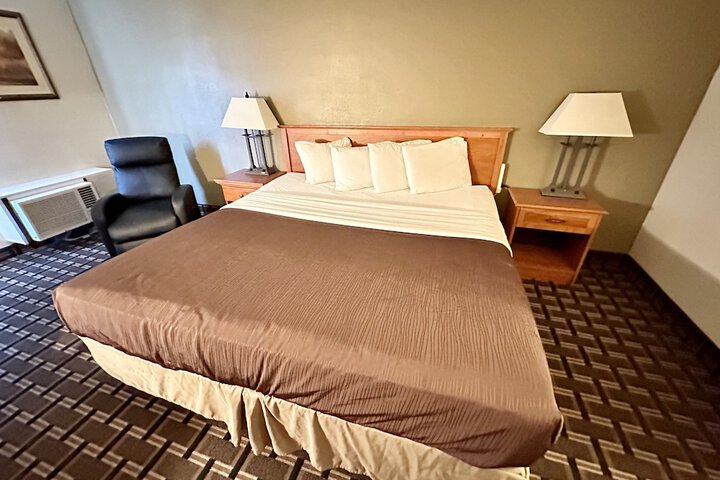 Room 15 of 49