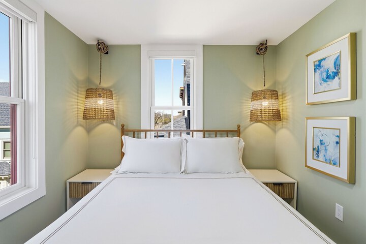 Room 30 of 138