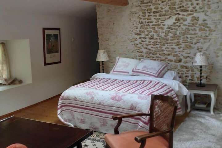 Room 10 of 47