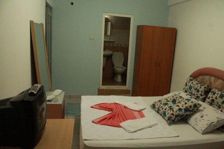 Room 58 of 105