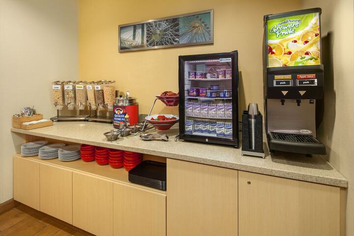 Breakfast area