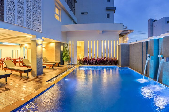 Pool 37 of 63