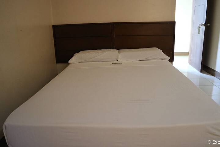 Room 5 of 19