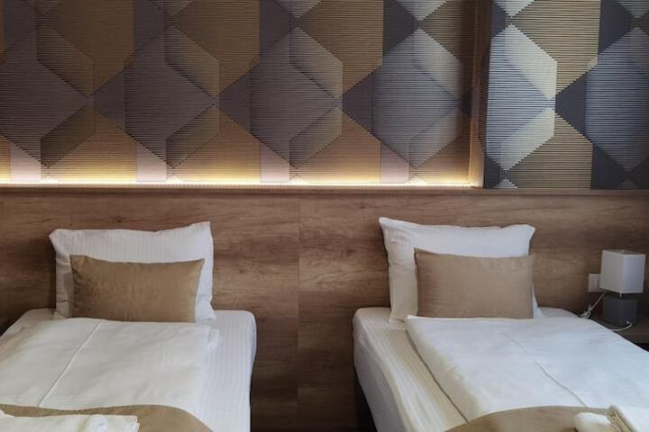 Room 16 of 54