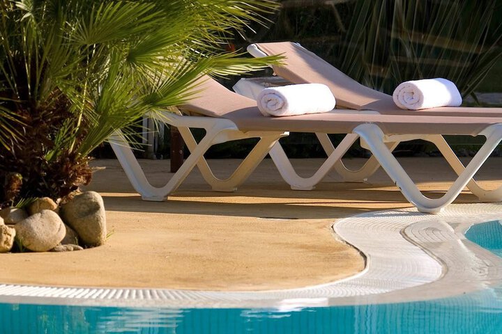 Pool 43 of 85