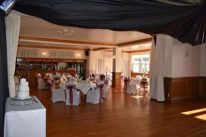 Ballroom/Hall 25 of 28
