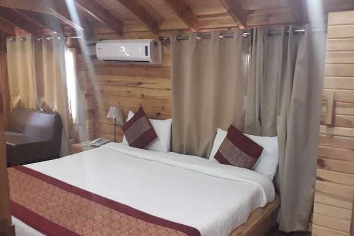 Room 12 of 45