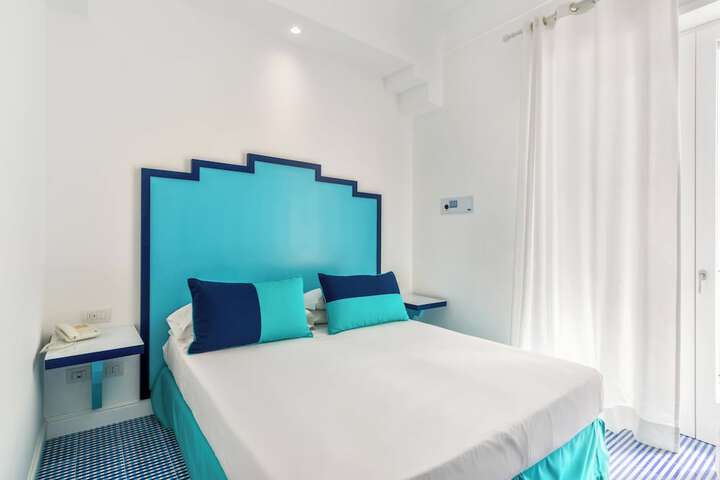 Room 41 of 59