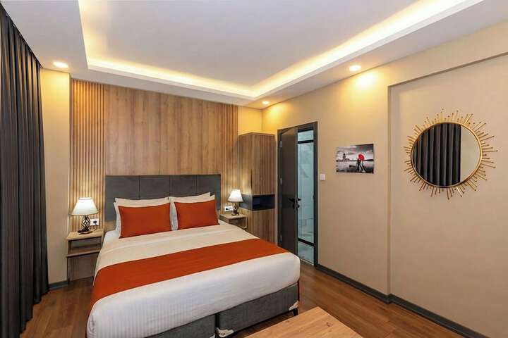 Room 28 of 73