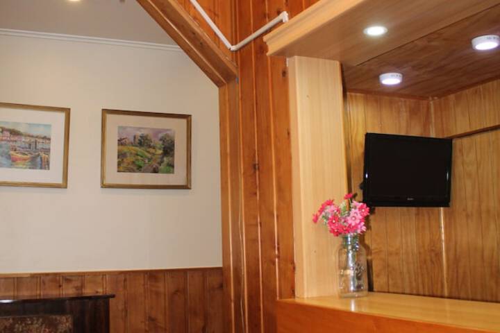 Room 16 of 32
