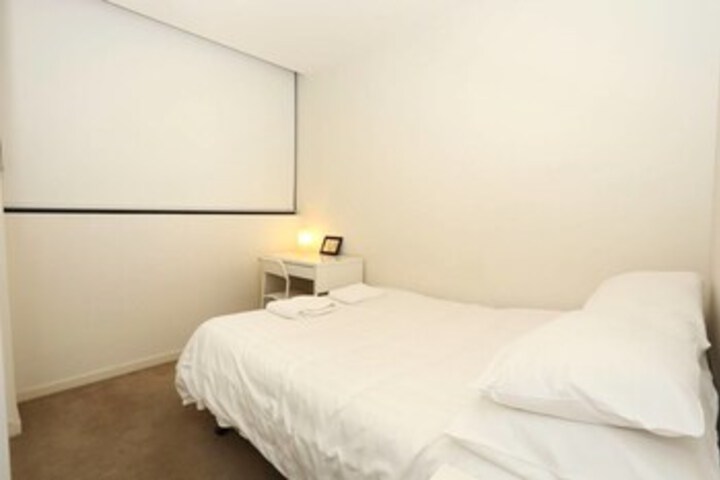 Room 12 of 14