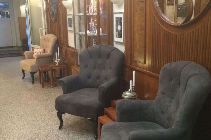 Guest Lobby
