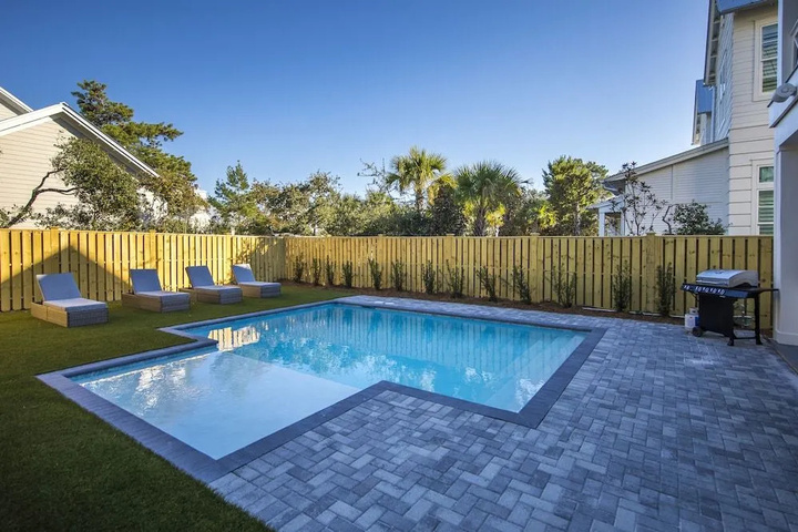 Pool 12 of 19