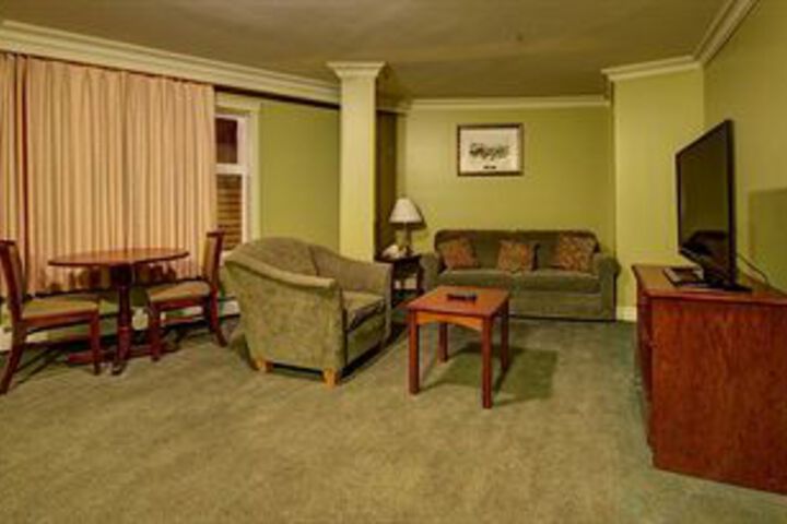 Room 14 of 19