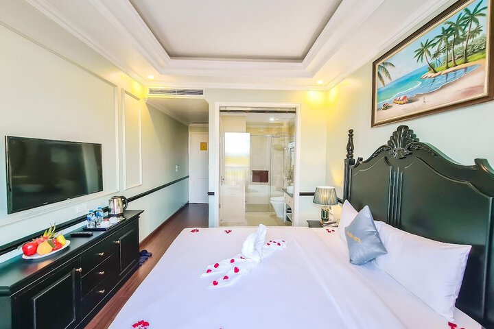 Room 9 of 21