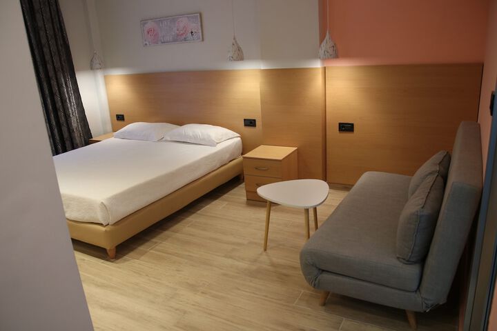 Room 16 of 43